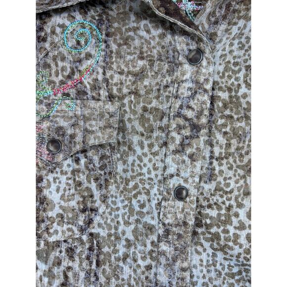 Wrangler Women’s Pearl Snap Embroidered Western Animal Print Shirt size XXL - Picture 7 of 13